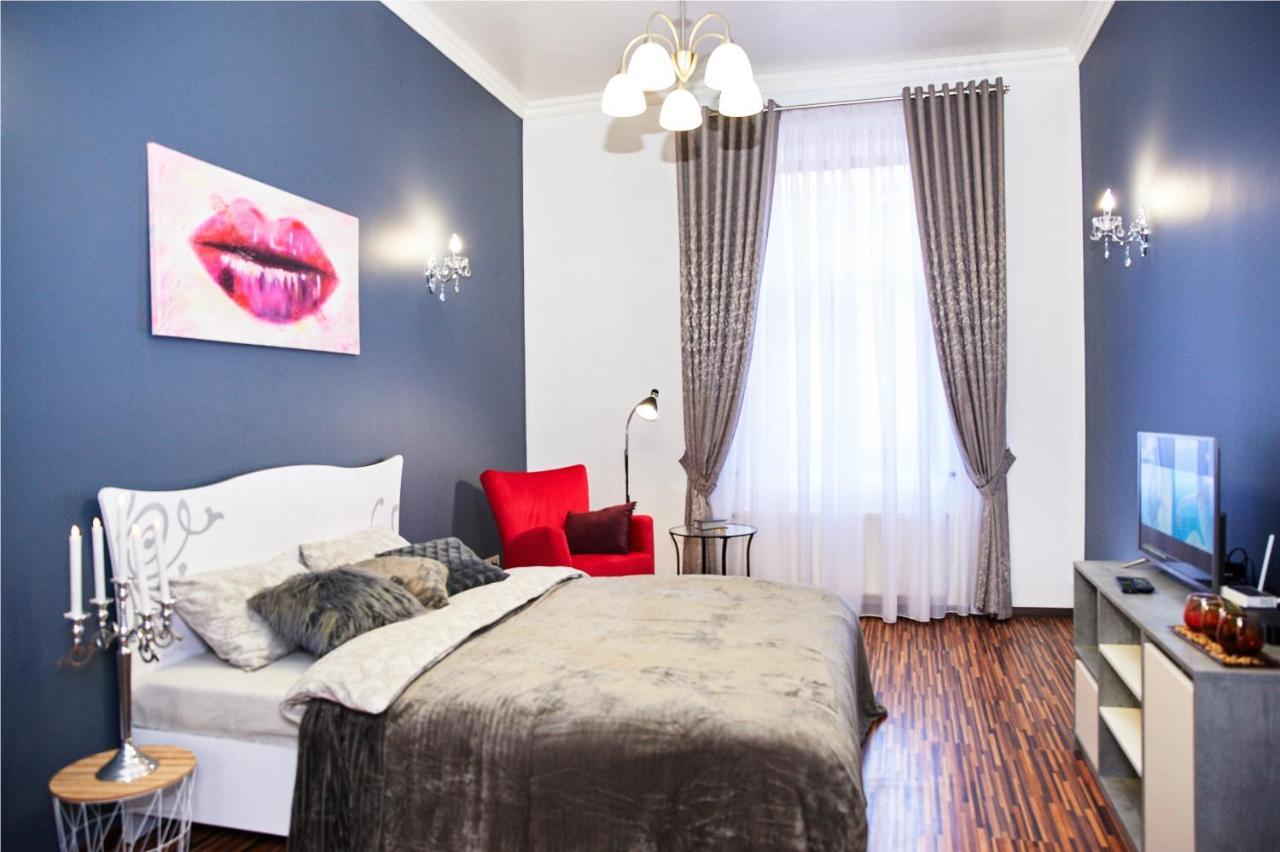 Designer Apartment In The Center Lviv Eksteriør bilde